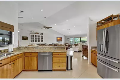 10705 SE Seabreeze Court, Hobe Sound, FL 33455 - Photo 24