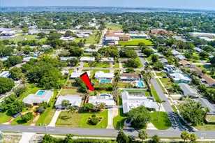 1153 SE 14th St, Stuart, FL 34996 - Photo 4