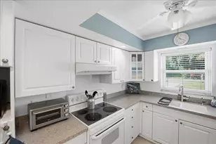 1153 SE 14th St, Stuart, FL 34996 - Photo 14