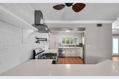901 SE 12th Avenue, Deerfield Beach, FL 33441 - Photo 16