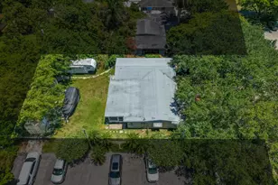 27 NE 18th St, Homestead, FL 33030 - Photo 4