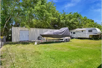 27 NE 18th Street, Homestead, FL 33030 - Photo 26