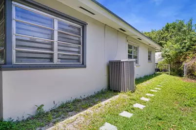27 NE 18th Street, Homestead, FL 33030 - Photo 22
