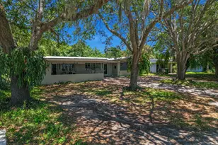 27 NE 18th St, Homestead, FL 33030 - Photo 6