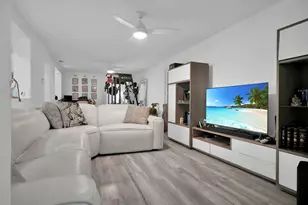 27 NE 18th St, Homestead, FL 33030 - Photo 12