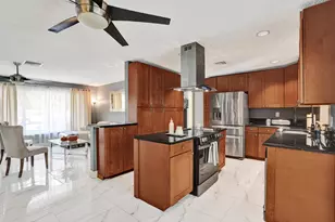 307 SE 14th Pl, Deerfield Beach, FL 33441 - Photo 10