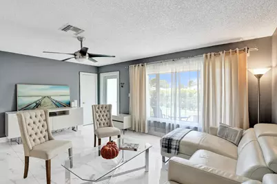 307 SE 14th Place, Deerfield Beach, FL 33441 - Photo 2