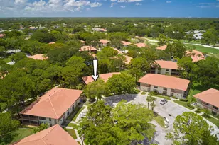 563 Brackenwood Pl, Palm Beach Gardens, FL 33418 - Photo 2
