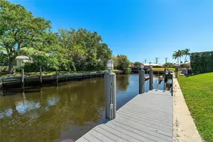976 SW Mulberry Way, Boca Raton, FL 33486 - Photo 38