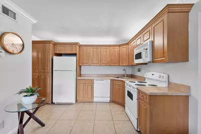 1108 Green Pine Boulevard #E1, West Palm Beach, FL 33409 - Photo 10