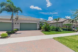12860 SW Lake Fern Cir, Port Saint Lucie, FL 34987 - Photo 24