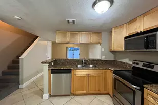 2589 NE 15th St, Pompano Beach, FL 33062 - Photo 10
