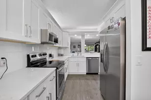 10187 Mangrove Dr, Boynton Beach, FL 33437 - Photo 10