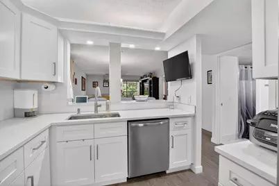 10187 Mangrove Drive #201, Boynton Beach, FL 33437 - Photo 14