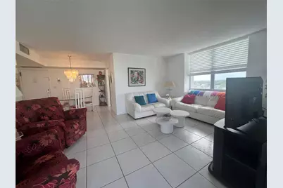 101 Briny Avenue #811, Pompano Beach, FL 33062 - Photo 2