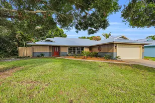 2311 SE Bowie St, Port Saint Lucie, FL 34952 - Photo 2