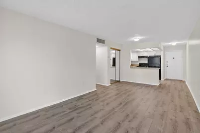 7300 NW 17th Street #207, Plantation, FL 33313 - Photo 6