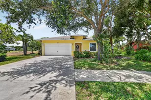 459 NE 1st Ave, Deerfield Beach, FL 33441 - Photo 1