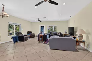 459 NE 1st Ave, Deerfield Beach, FL 33441 - Photo 10