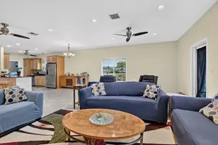 459 NE 1st Ave, Deerfield Beach, FL 33441 - Photo 12