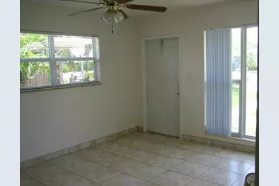 231 NE 24th Avenue #1, Pompano Beach, FL 33064 - Photo 2