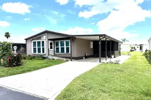 527 Tropical Isles Cir, Fort Pierce, FL 34982 - Photo 2