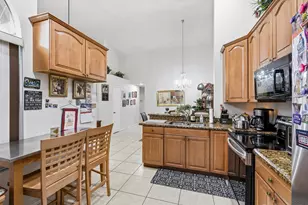 10933 Stafford Cir S, Boynton Beach, FL 33436 - Photo 4