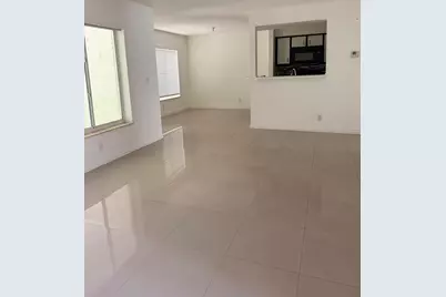 815 West Boynton Beach Boulevard #15-103, Boynton Beach, FL 33426 - Photo 4