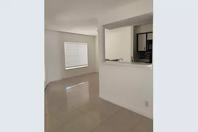 815 West Boynton Beach Boulevard #15-103, Boynton Beach, FL 33426 - Photo 2