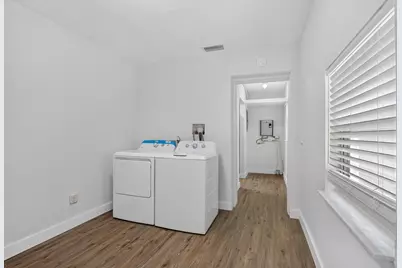 540 NE 61st Court, Oakland Park, FL 33334 - Photo 18