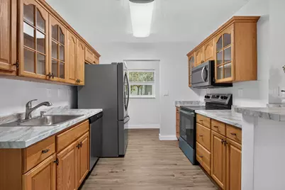 540 NE 61st Court, Oakland Park, FL 33334 - Photo 14