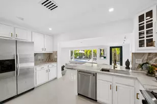 5210 NE 17th Terrace, Fort Lauderdale, FL 33334 - Photo 10