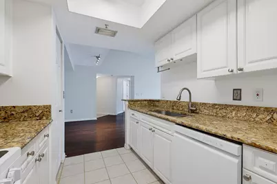 400 N Crestwood Ct Court N #417, Royal Palm Beach, FL 33411 - Photo 8