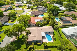10670 NW 42nd Dr, Coral Springs, FL 33065 - Photo 62