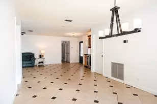 10670 NW 42nd Dr, Coral Springs, FL 33065 - Photo 40