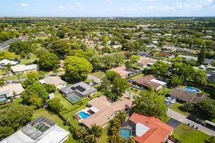 10670 NW 42nd Dr, Coral Springs, FL 33065 - Photo 60