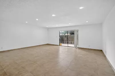 11556 NW 1st Street, Plantation, FL 33325 - Photo 6