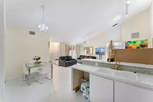 4353 Woodstock Dr, West Palm Beach, FL 33409 - Photo 6