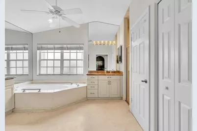 12316 Lakeridge Falls Drive, Boynton Beach, FL 33437 - Photo 24