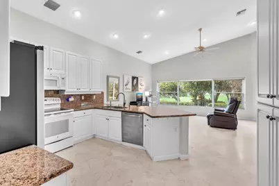 12316 Lakeridge Falls Drive, Boynton Beach, FL 33437 - Photo 38