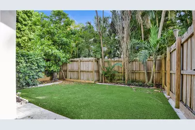 1750 NE 12th Street, Fort Lauderdale, FL 33304 - Photo 18