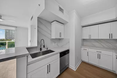 1723 SW 2nd Avenue #909, Miami, FL 33129 - Photo 14