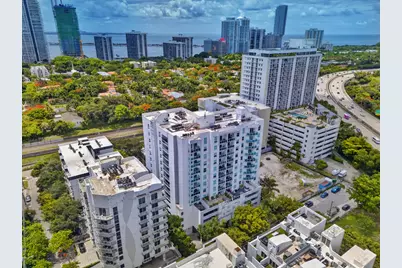 1723 SW 2nd Avenue #909, Miami, FL 33129 - Photo 2