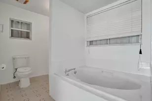 1212 SE Petunia Ave, Port Saint Lucie, FL 34952 - Photo 18