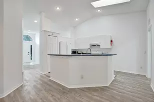 1212 SE Petunia Ave, Port Saint Lucie, FL 34952 - Photo 6