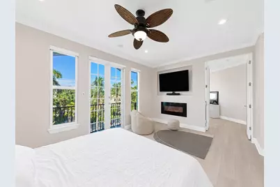 208 SE 10th Terrace, Fort Lauderdale, FL 33301 - Photo 12