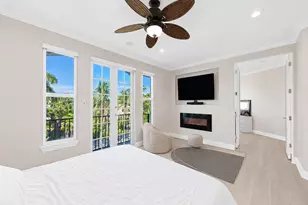 208 SE 10th Ter, Fort Lauderdale, FL 33301 - Photo 12
