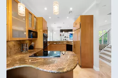 208 SE 10th Terrace, Fort Lauderdale, FL 33301 - Photo 8