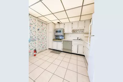 2900 N Palm Aire Drive #307, Pompano Beach, FL 33069 - Photo 2