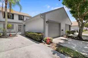 6111 SE Georgetown Pl, Hobe Sound, FL 33455 - Photo 2